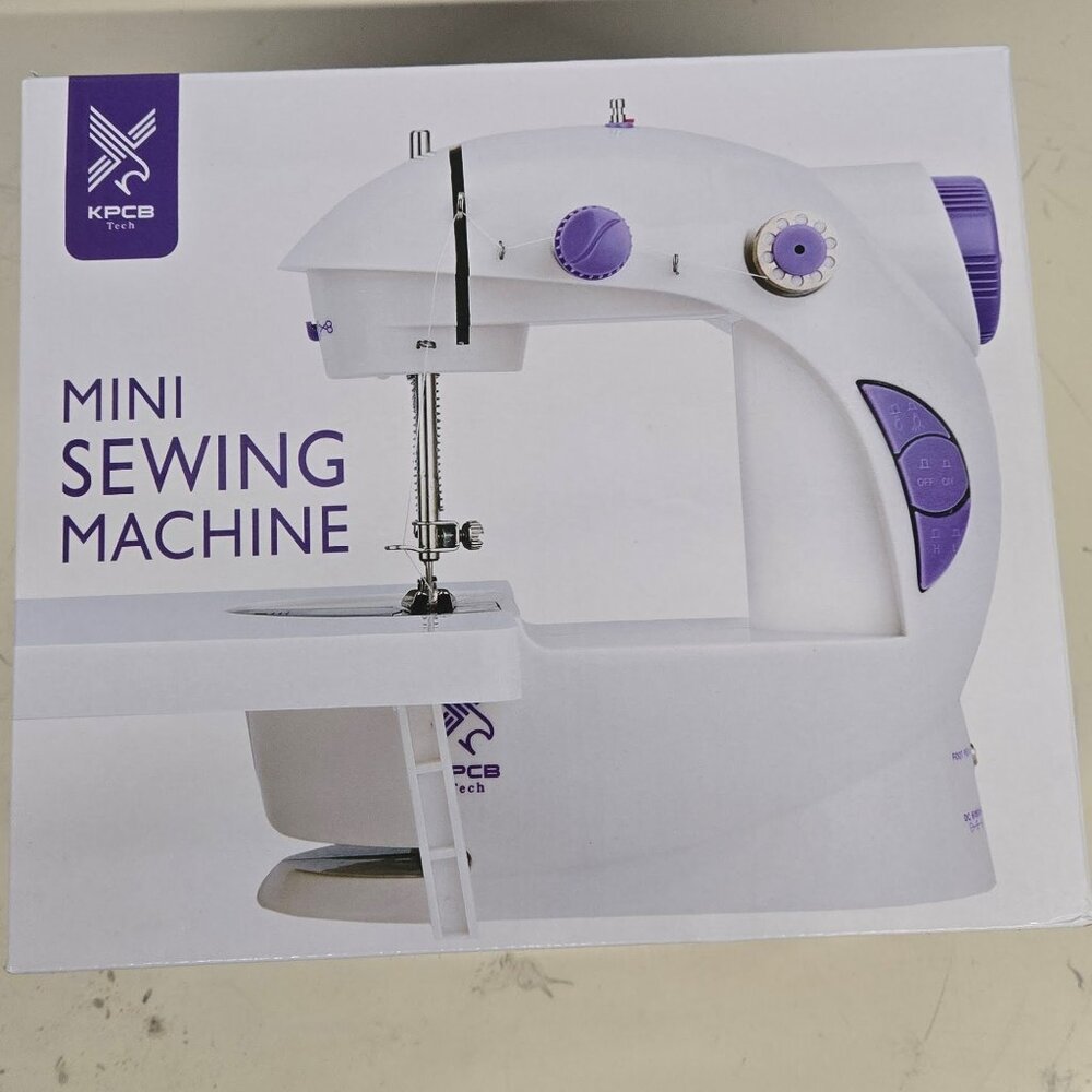 FHSM-201 Mini Household Sewing Machine Mechanical Operation with Foot Pedal